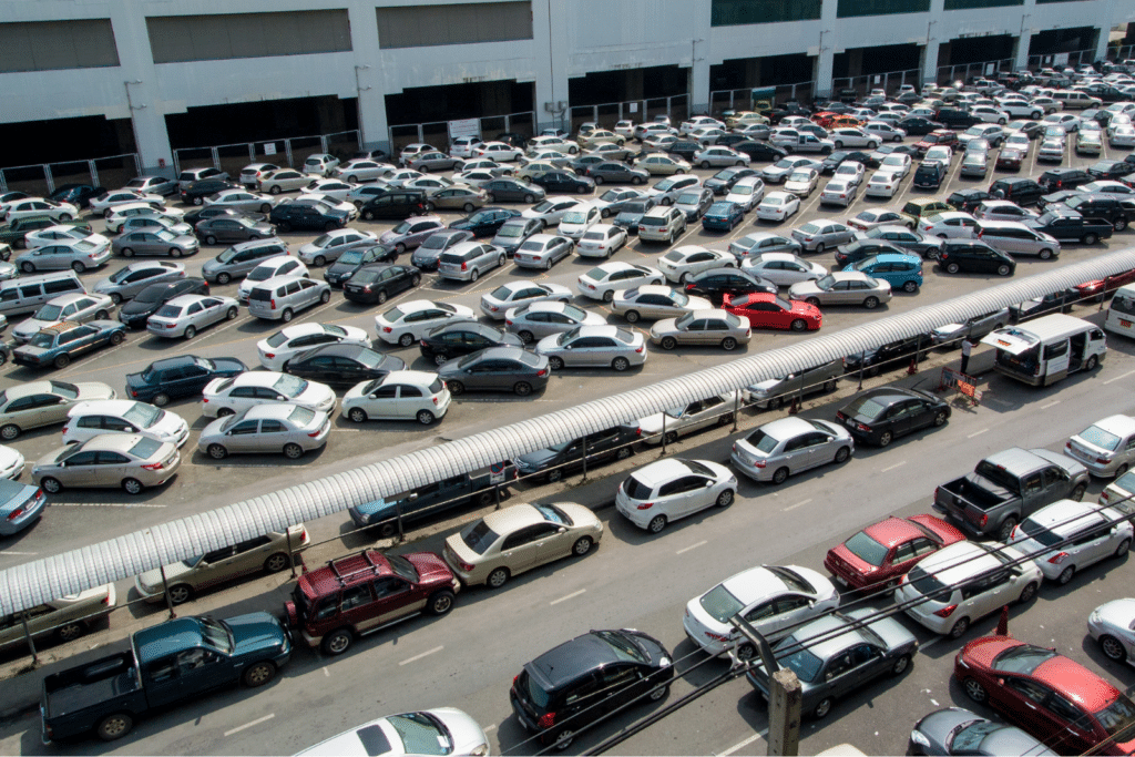 Industrywide auto originations dip 1.5% year over year 