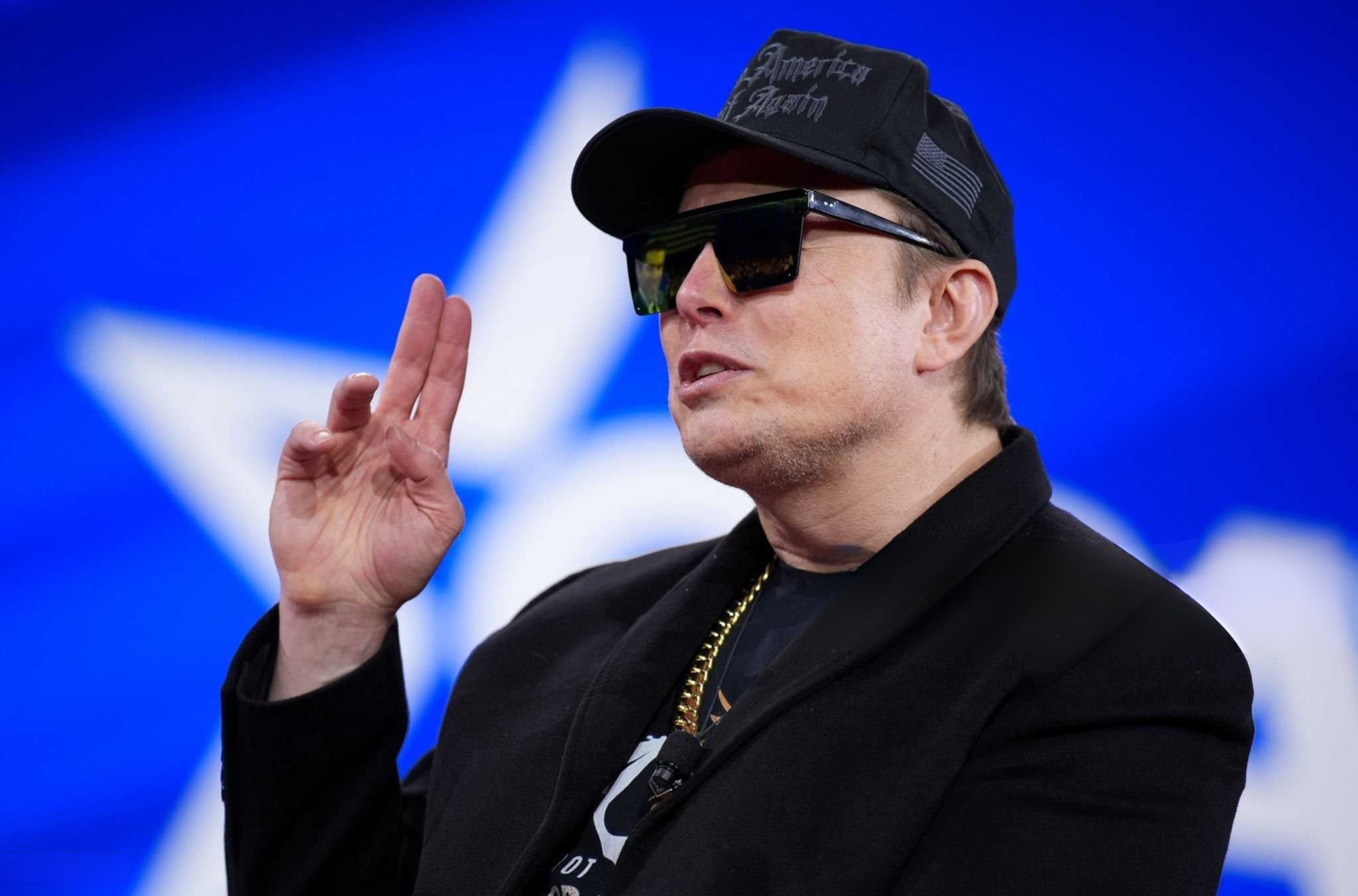 Elon Musk Quits White House as...